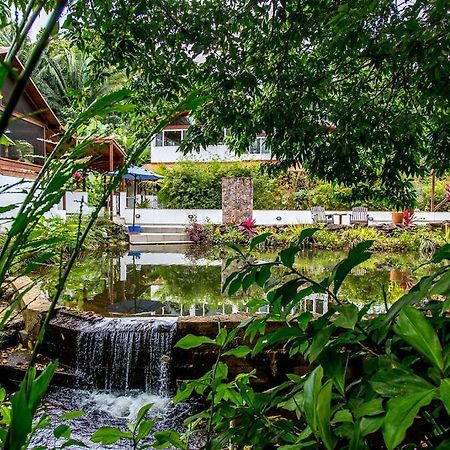 Sattva Land Hotell Belmopan Exteriör bild