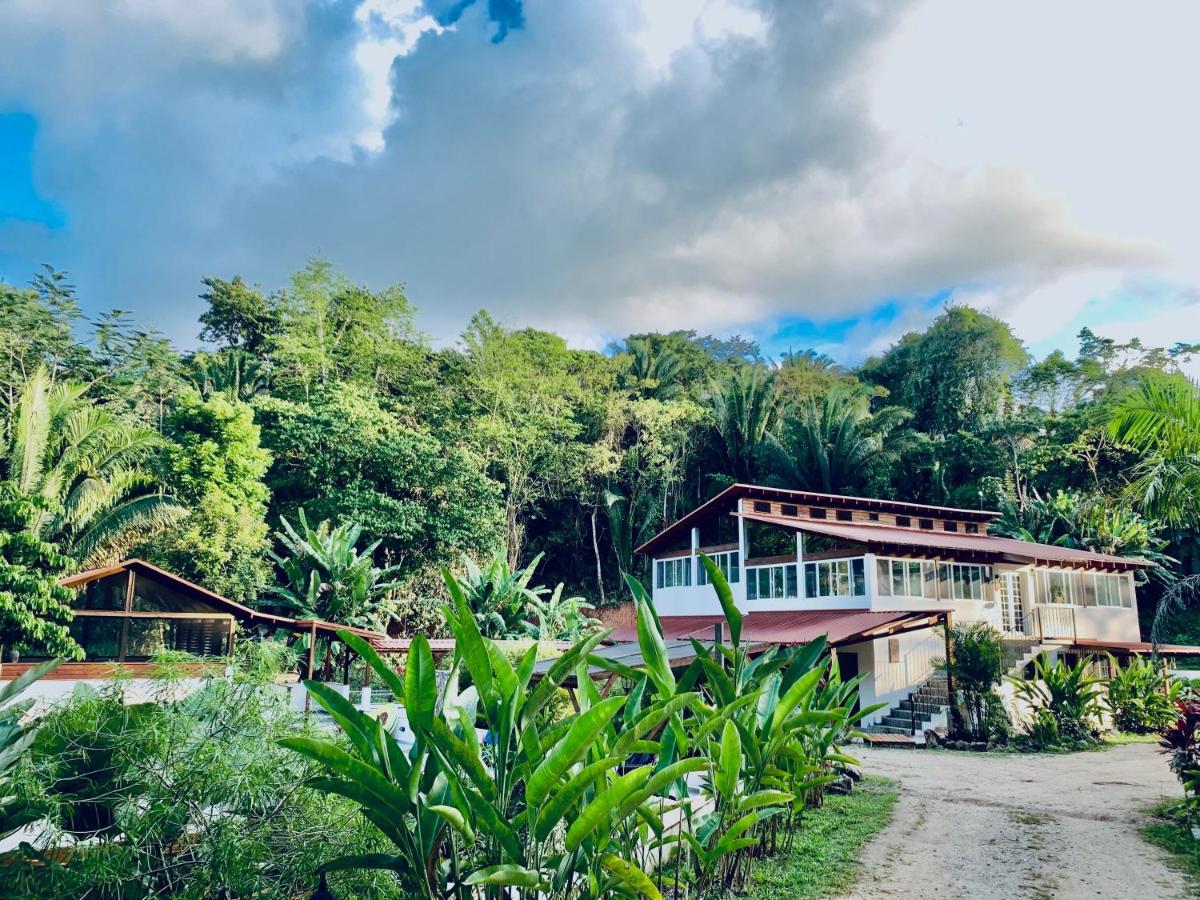 Sattva Land Hotell Belmopan Exteriör bild