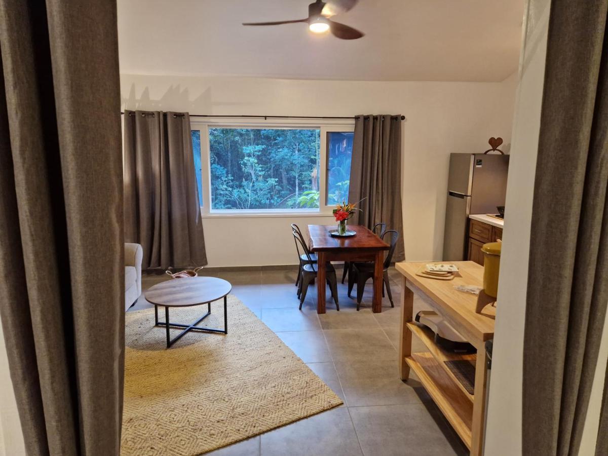 Sattva Land Hotell Belmopan Exteriör bild