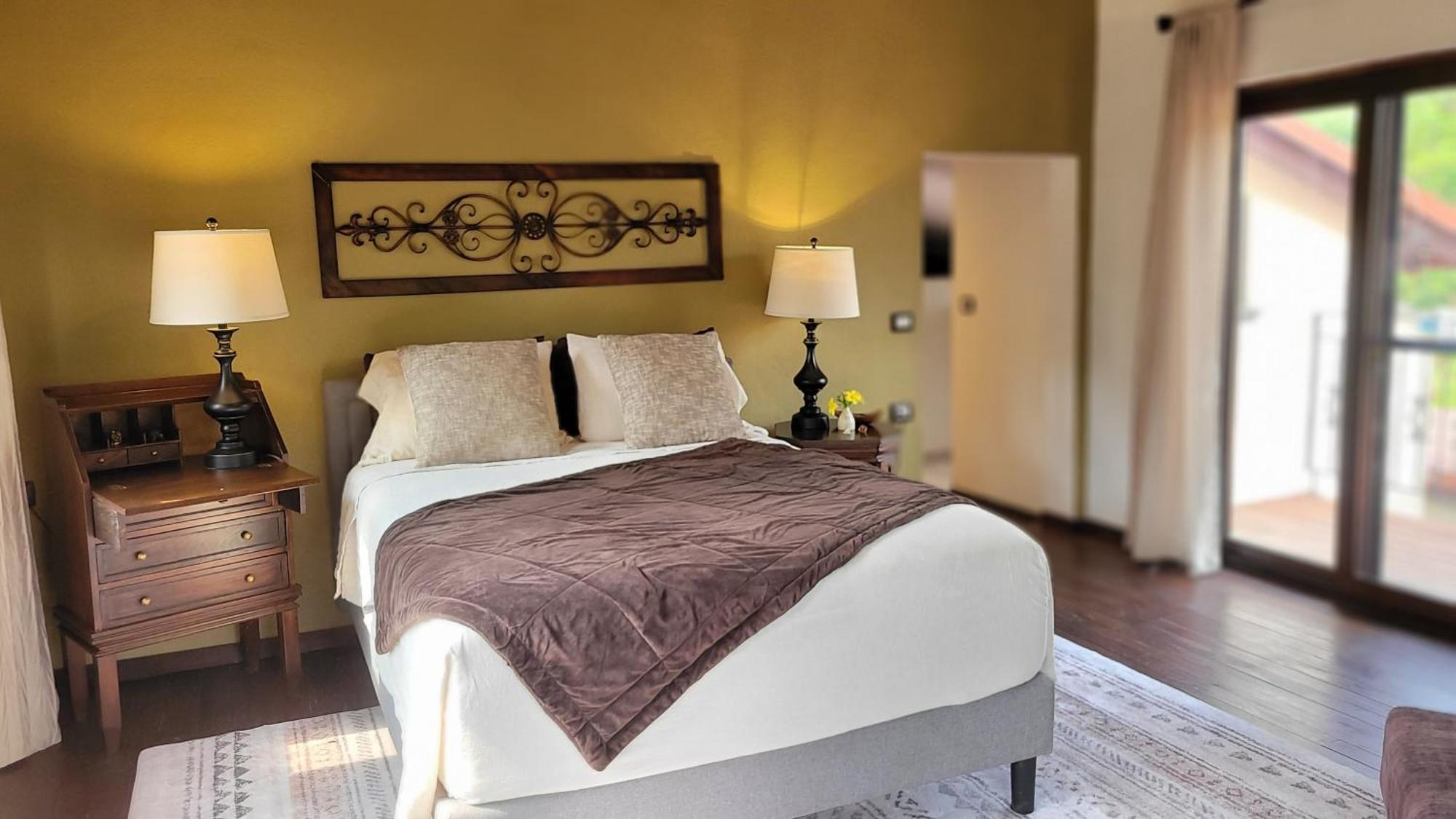Sattva Land Hotell Belmopan Exteriör bild